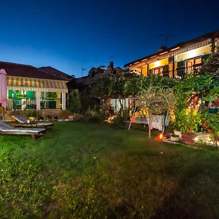 Apartments And Rooms Villa Dea Adults Only 로비니 외부 사진