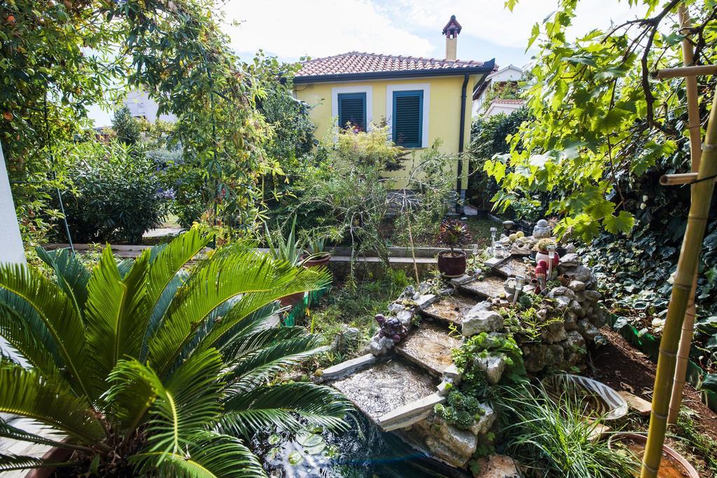 Apartments And Rooms Villa Dea Adults Only 로비니 외부 사진